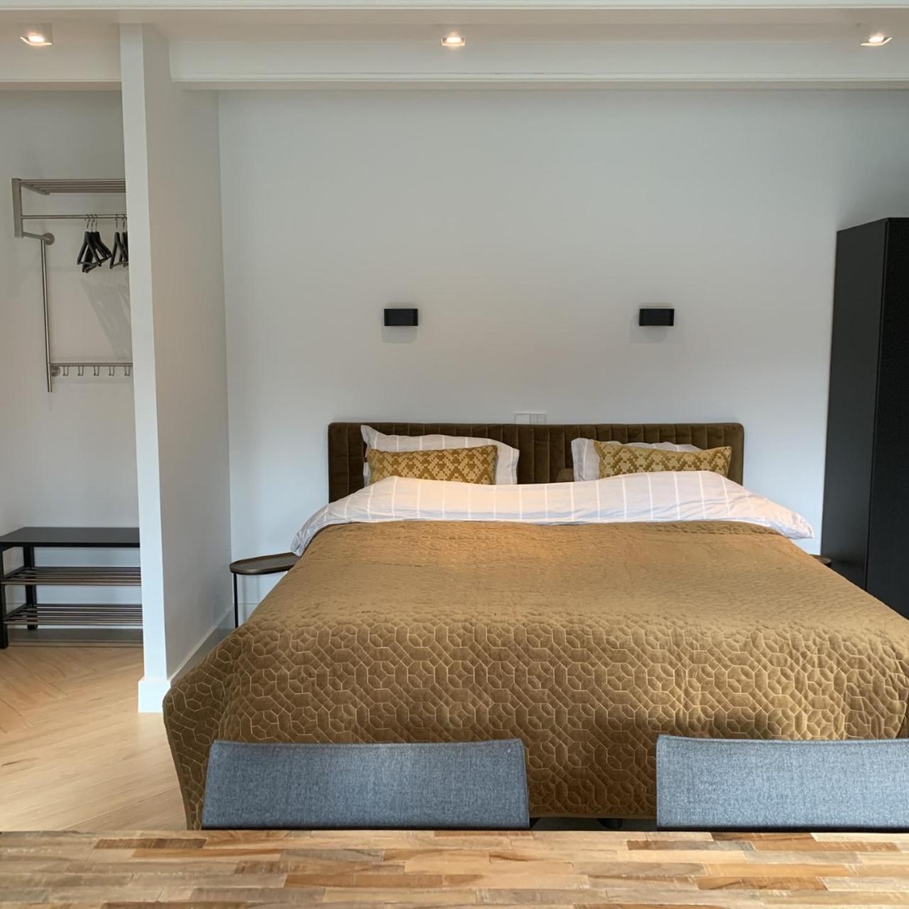 Florapark Bed and Breakfast Haarlem Exteriör bild