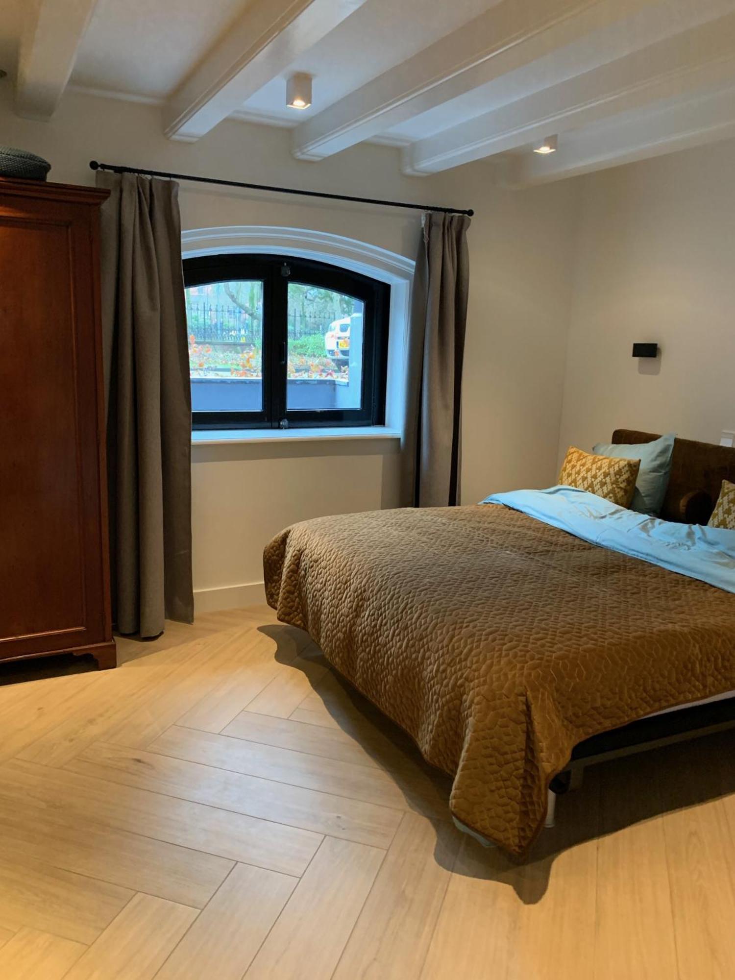 Florapark Bed and Breakfast Haarlem Exteriör bild